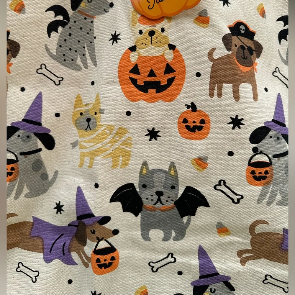 Halloween Dogs in Costumes XL Tote Bag NWT